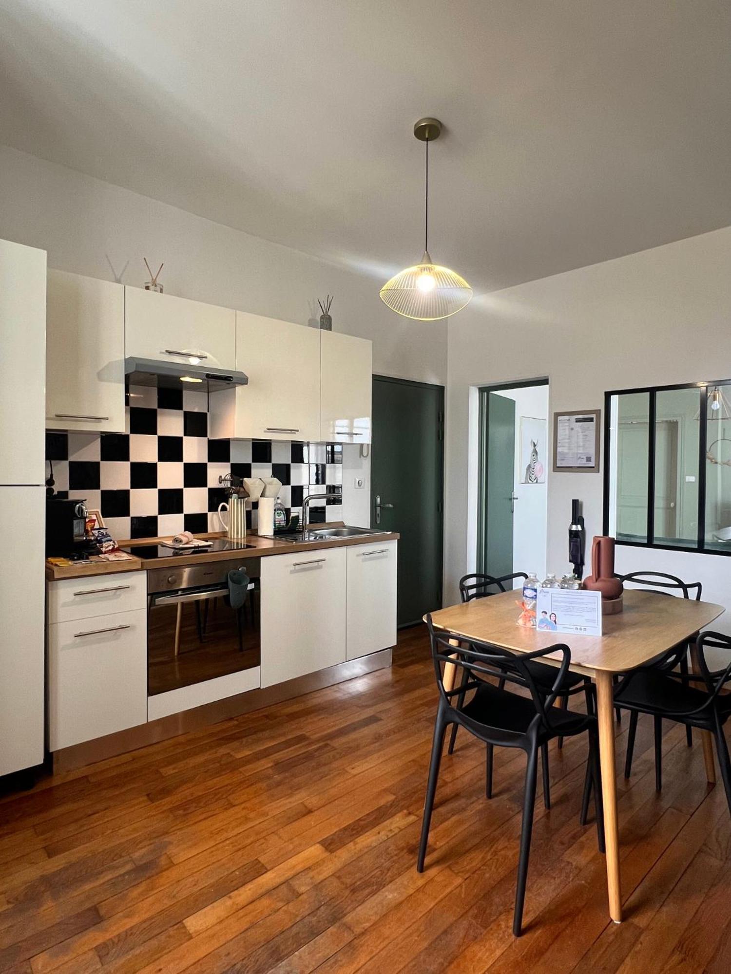 "Le Charleville", Superbe Appartement, Gare De Nevers, Service Premium By Primo C0Nciergerie Dış mekan fotoğraf